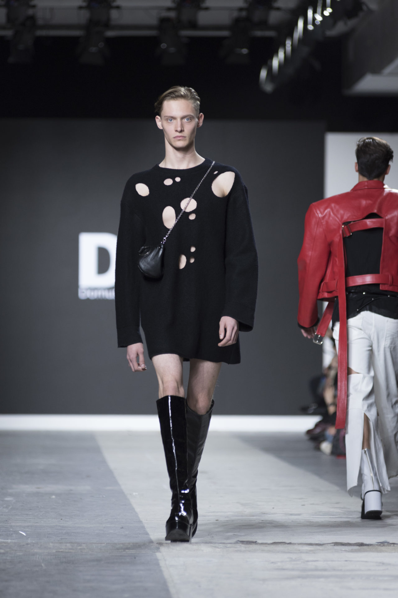 Fashion Designer: Adireg Camenoi -Fashion Graduate Italia Fashion Show - Domus Academy